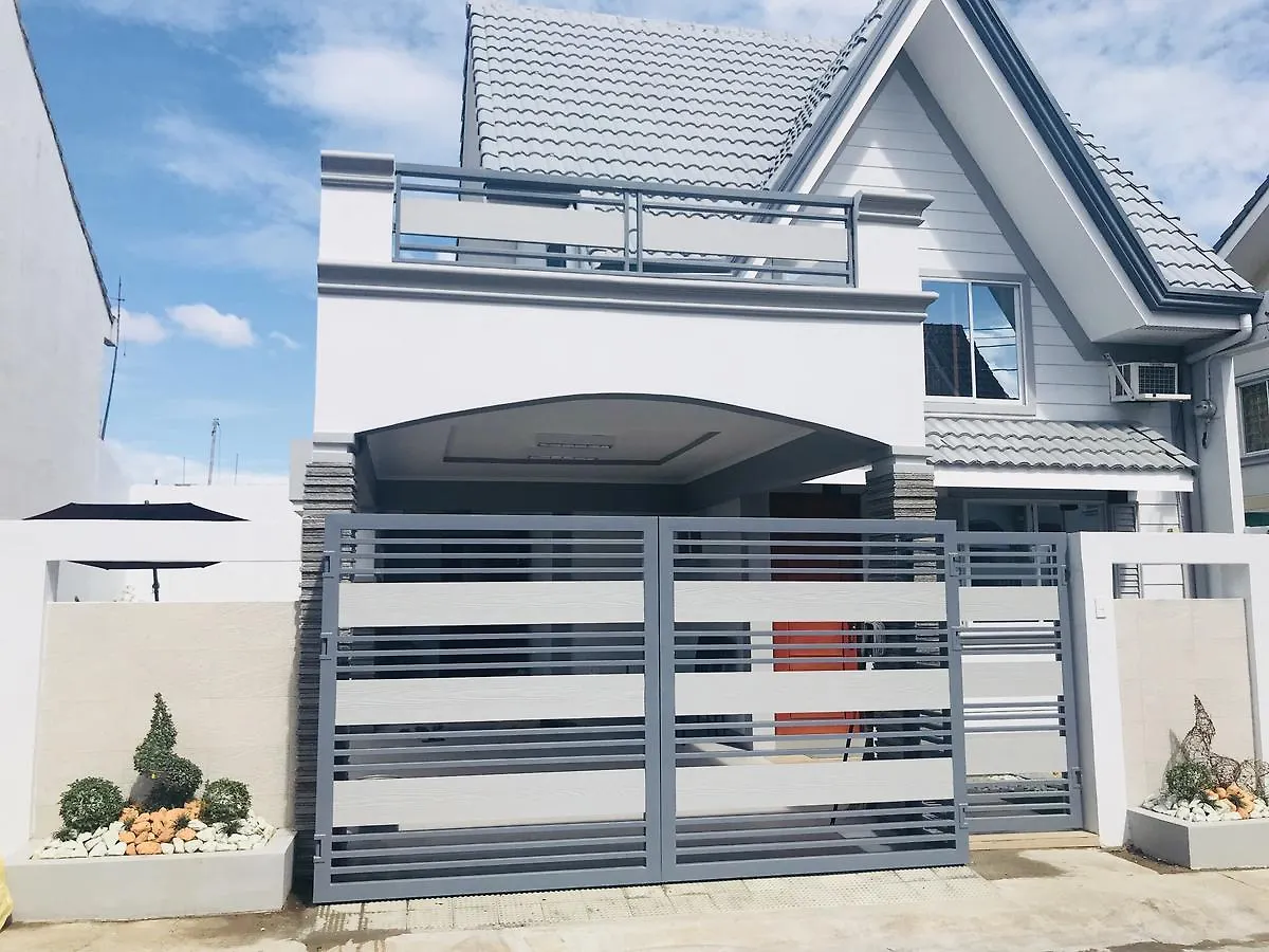 Hillary Timog Park Homes Angeles Villa